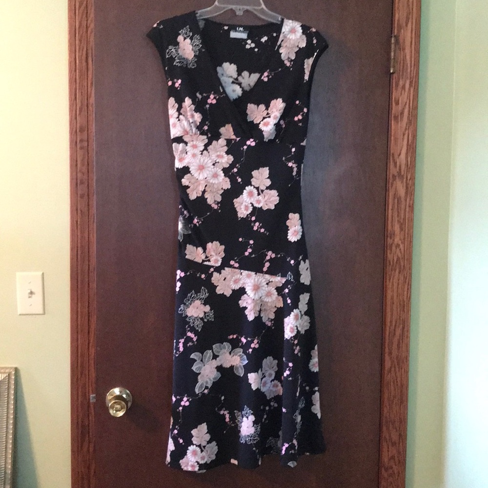Black floral midi dress